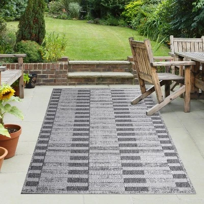 Contemporary Geometric Stripe Indoor Outdoor Area Rug By Blue Nile Mills
