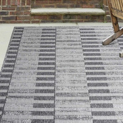 Contemporary Geometric Stripe Indoor Outdoor Area Rug By Blue Nile Mills - Image 6