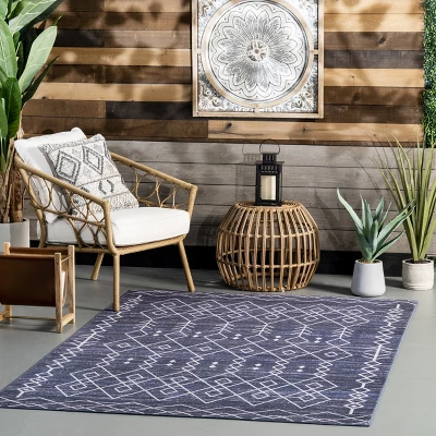 NuLOOM Lanell Bohemian Machine Washable Indoor/Outdoor Patio Area Rug