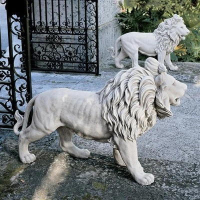 Design Toscano Regal Lion Sentinel Of Grisham Manor Statue: Right Foot Forward - Image 5